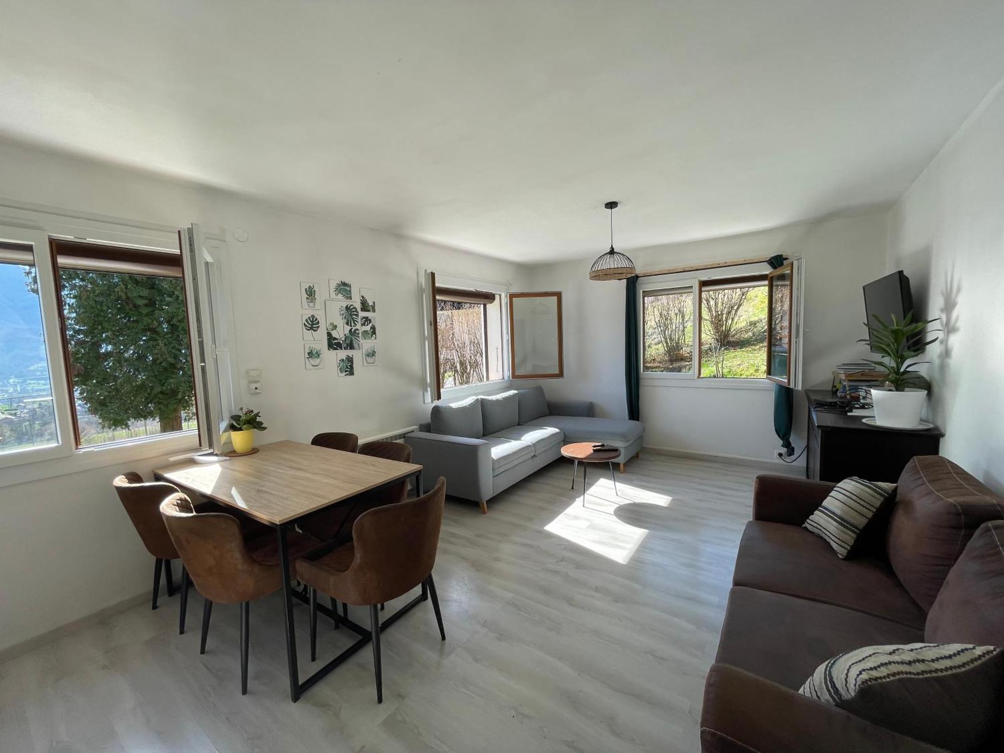 Petit Logement Cosy Dans Maison Au Calme Verrens-Arvey Dış mekan fotoğraf